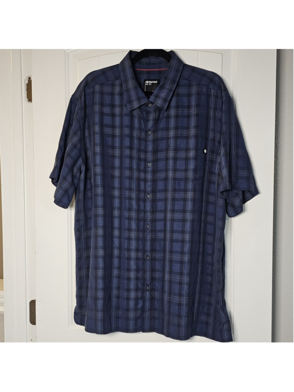 Marmot 1X blue plaid short sleeve button up polo